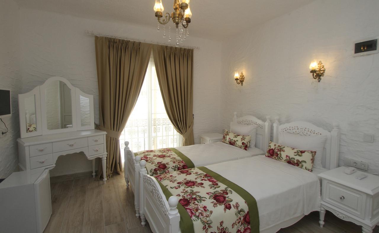 Alya Mou Butik Hotel Çeşme Exterior foto